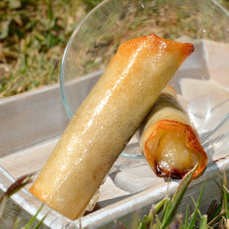 Nems banane, crème d'amandes et chocolat